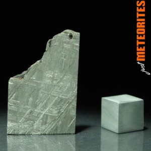 Muonionalusta meteorite slice 9.0g with shock fracture