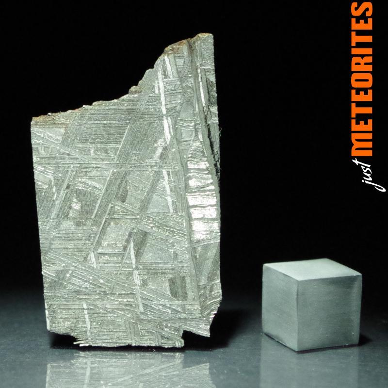 Muonionalusta meteorite slie 9.7g with shock fracture